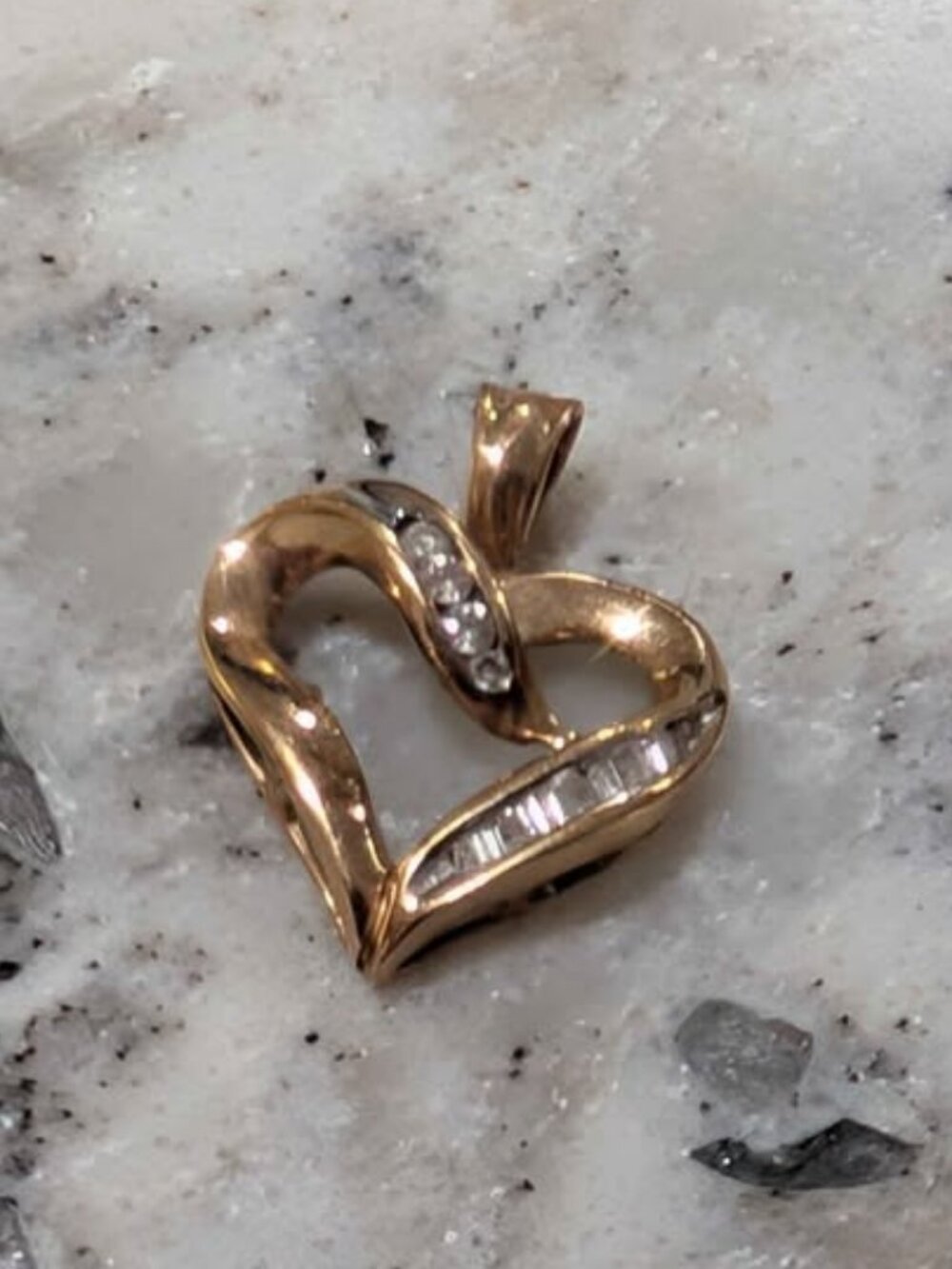 10k Gold Heart Diamond Necklace Pendant Charm